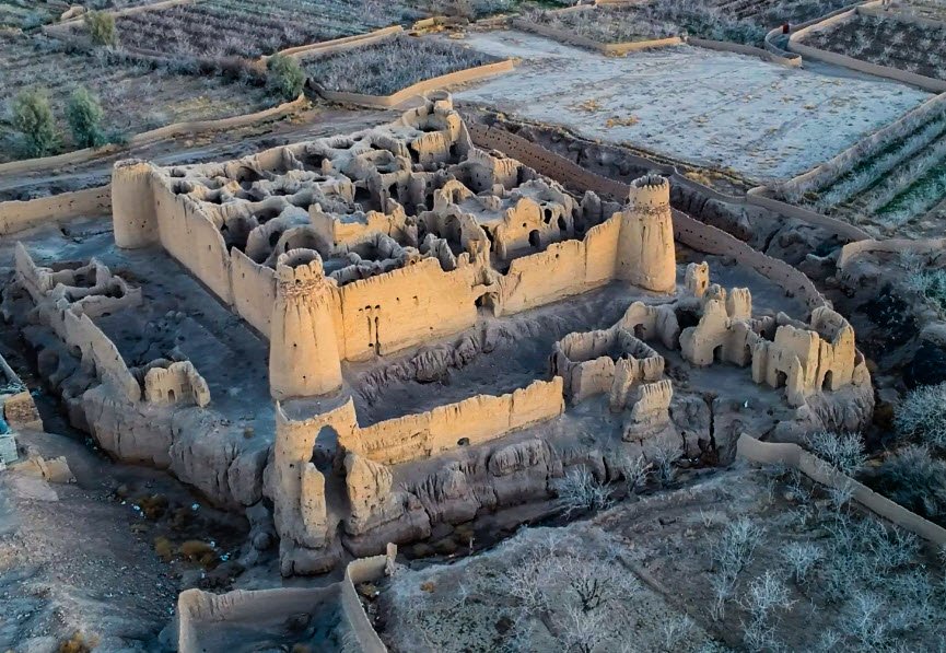 Kohneh Qaleh, Oshnavieh County, Iran